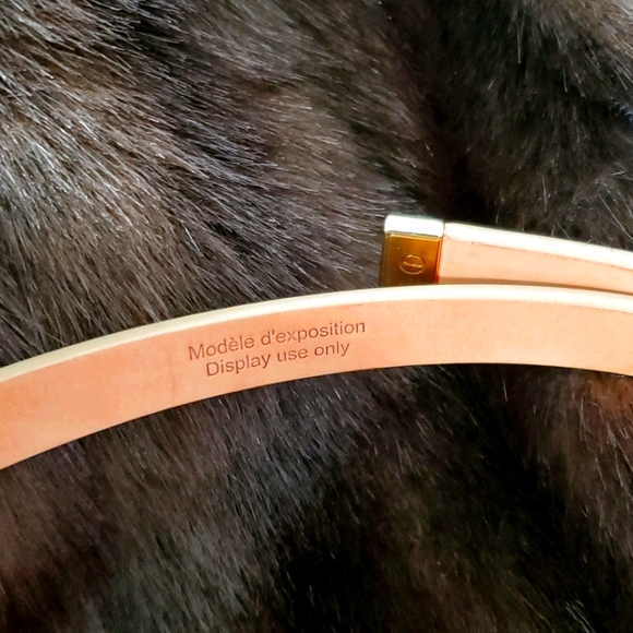 LOUIS VUITTON beige skinny belt gold buckle 🤎 - Picture 9 of 9